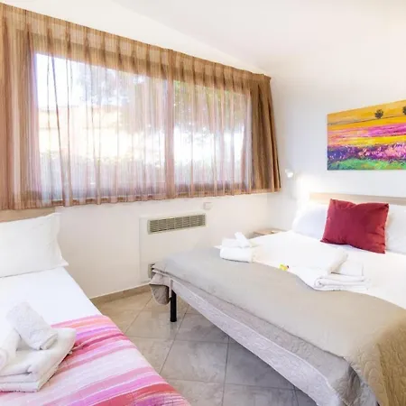 L'isola Felice Guest house 3*